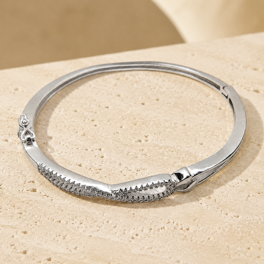 925 Sterling Silver Infinite Love Heart Hinged Bangle