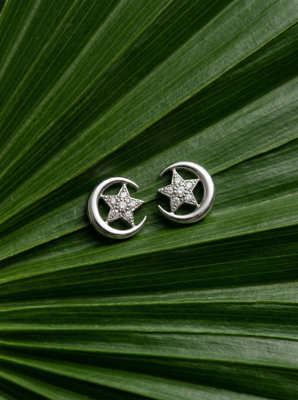 Silvme Pure 925 Silver Star & Crescent Moon Pavé CZ Stud Earrings for Women