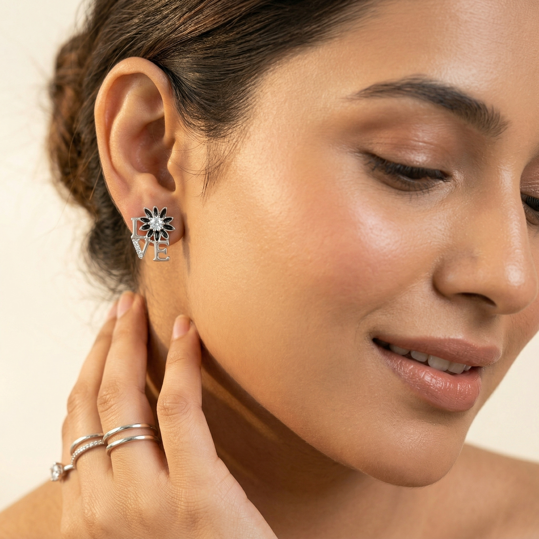 925 Sterling Silver Rose Gold LOVE Floral Black Enamel Stud Earrings