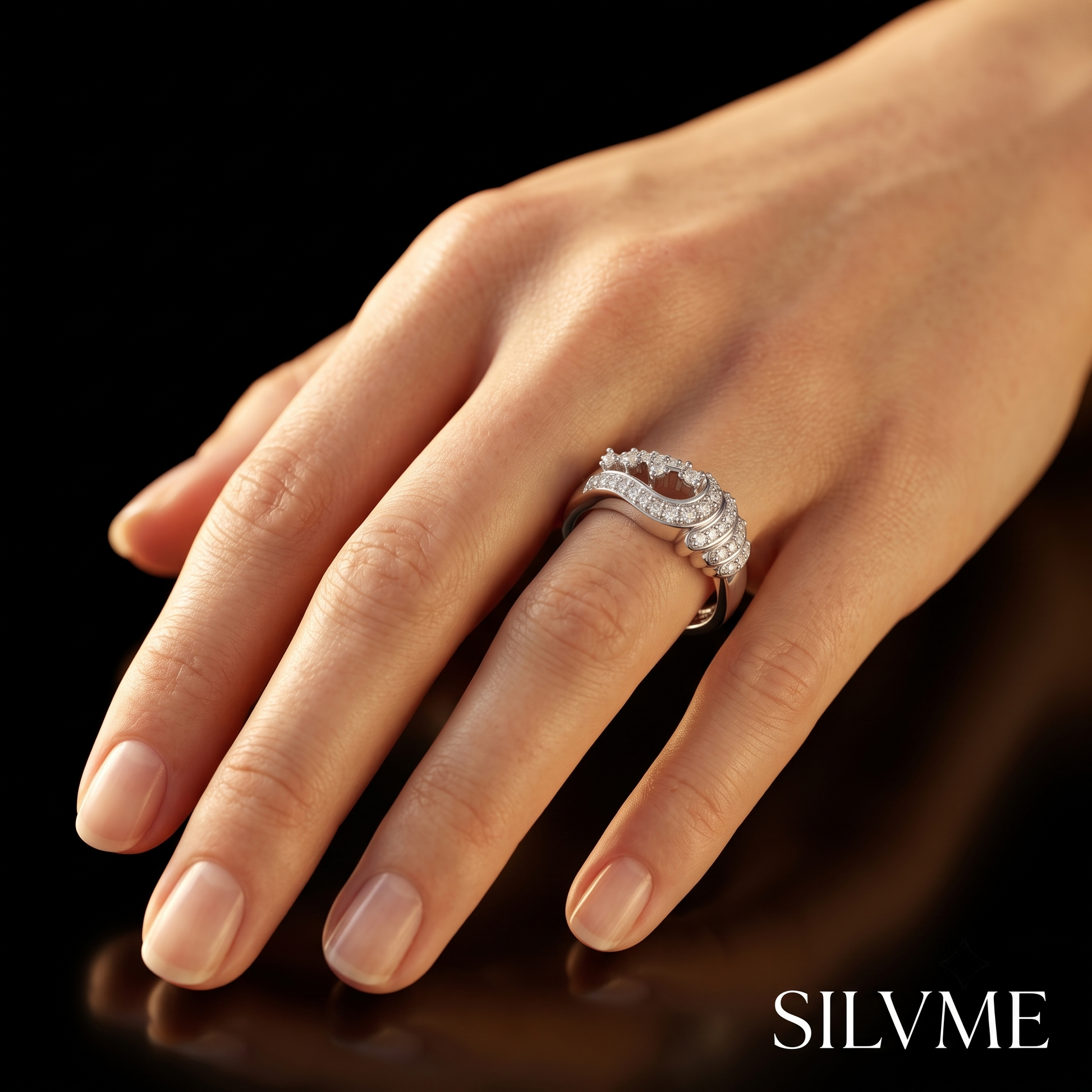 Silvme Pavé Feather Plume 925 sterling silver ring for women set with cubic zirconia — macro close-up (8)