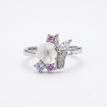 Silvme Pearlescent Leaf Bloom 925 sterling silver ring for women with a pearl-effect accent — front view on white background