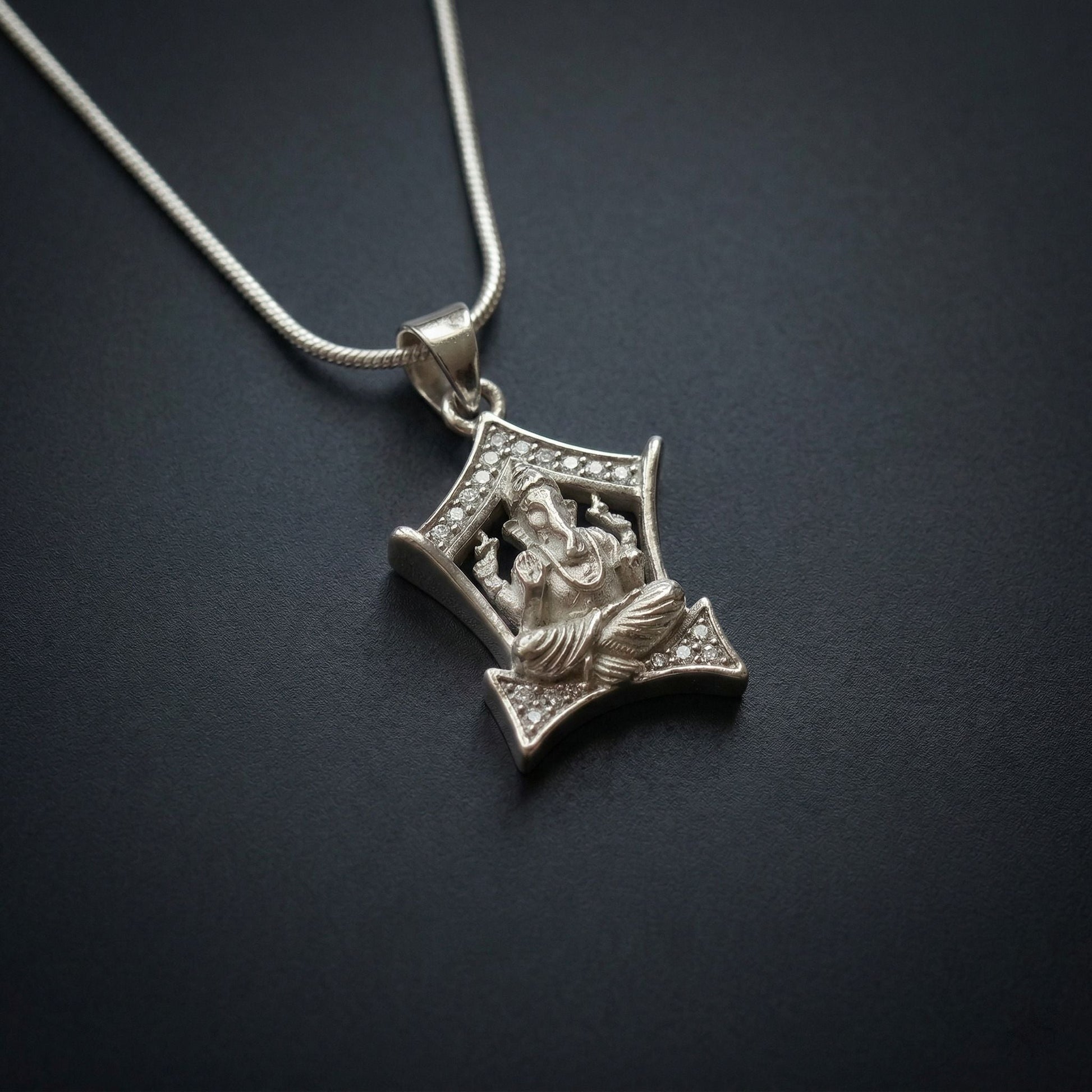 925 silver Shri Ganesha Pendant by Silvme with 925 sterling silver 925 purity, refined silver accessory